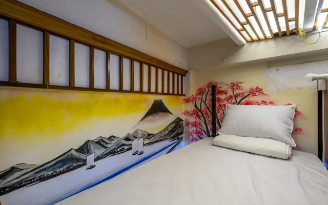 SG Capsule Hostel