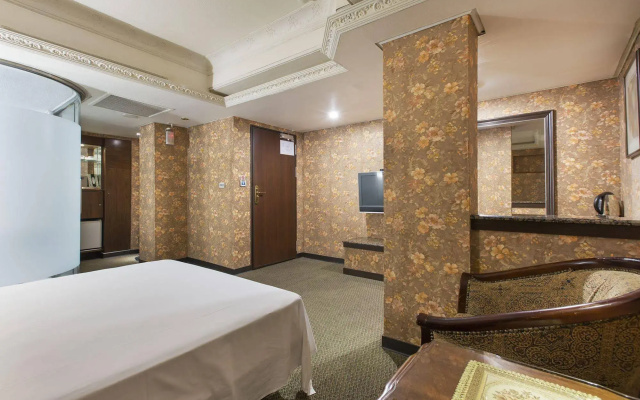 Wing Hotel