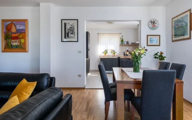 Beautiful Home in Breg Ivanovci With Wifi and 3 Bedrooms
