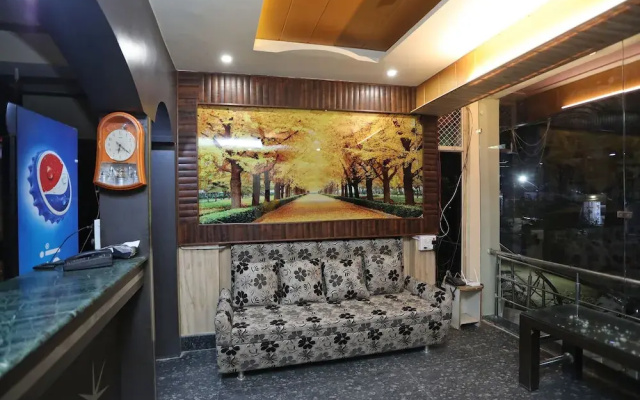 OYO 19804 Hotel Geet International