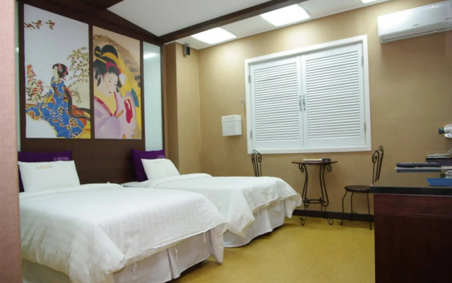 Amourex Hotel