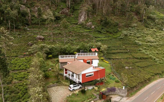 Hillside Home 3 BHK Villa by tisyastays