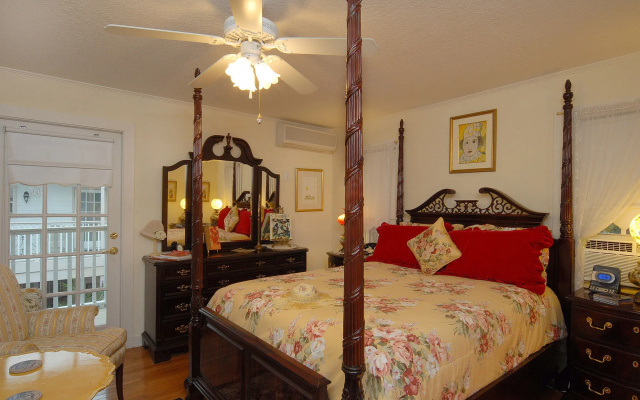 Sabal Palm House Bed & Breakfast