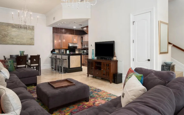 Le Jardin 158 - 3BR 3.5ba -