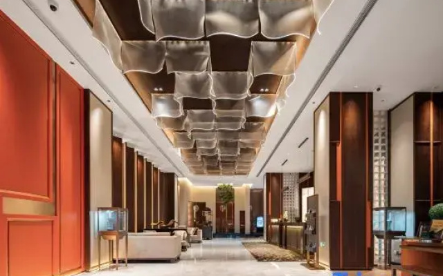 Maison New Century Hotel Hangzhou Bay (in Geely Giehow Plaza)