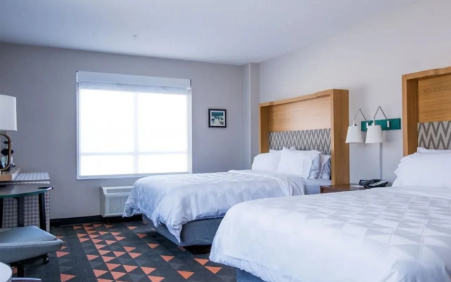 Holiday Inn & Suites Philadelphia W - Drexel Hill by IHG