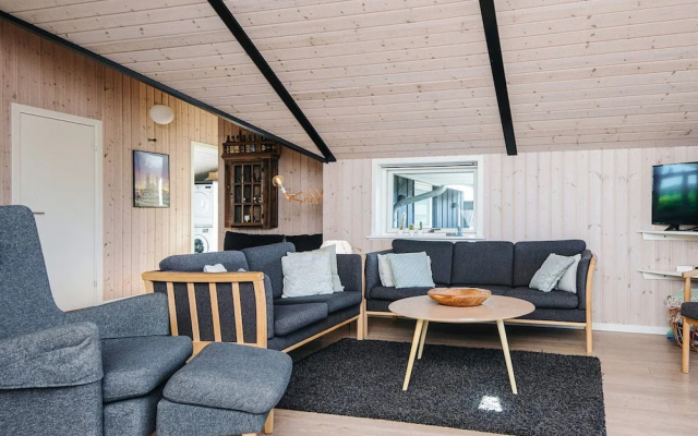 7 Person Holiday Home in Hejls