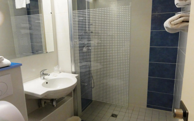 Hotel Kyriad Toulouse Sud - Roques