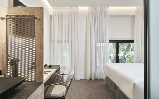 NLH MONASTIRAKI - Neighborhood Lifestyle Hotels