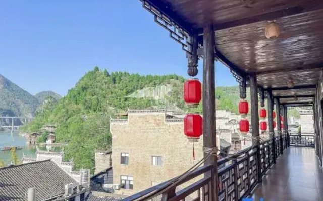Manju Chatong Homestay (Border City Scenic Area)