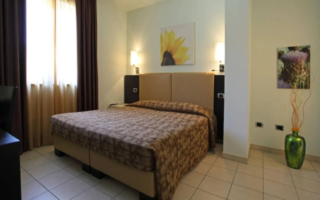 Euro Hotel