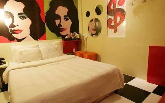 M2 Motel