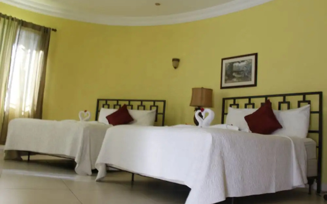 Milbrooks Villa and Retreat