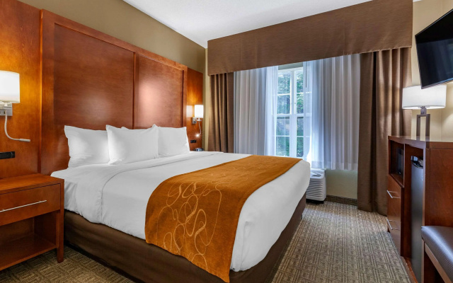 Comfort Suites Marquette