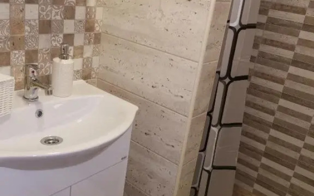 Lili Apartman