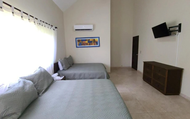 Villa Hermosa Spacious Villa Close Downtown
