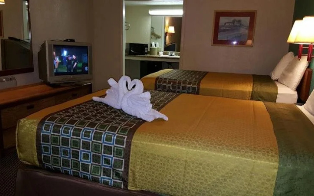 Inn Towne Lodge
