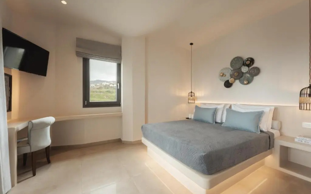 Hotiday Santorini Mesaria