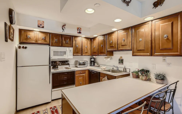 Westwind 102 2BD 2BA Silver Condo
