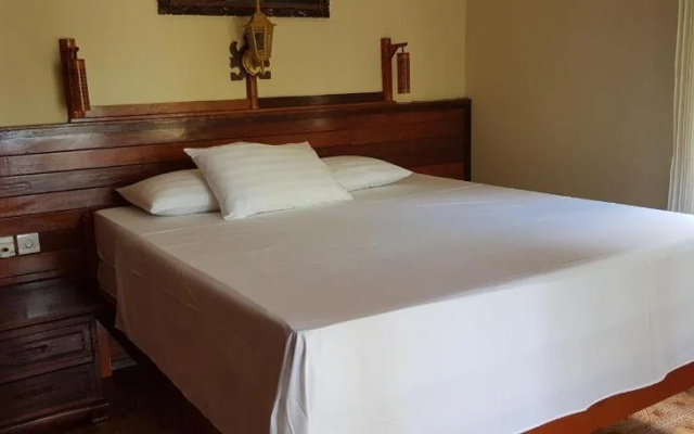 Segara Beach Inn
