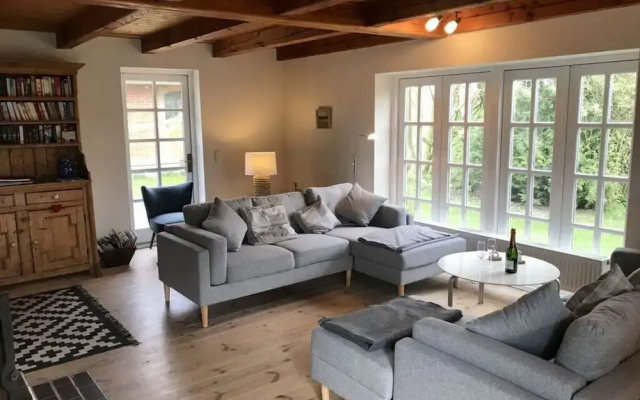 Appelhus Modern Retreat