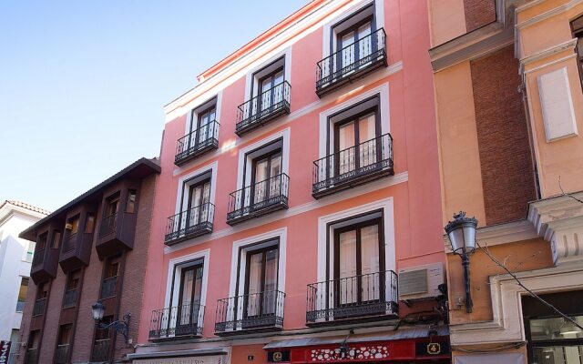 Отель Apartamentos Tandem La Bolsa 4 вид на фасад