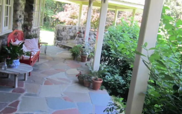 North Salem Country House