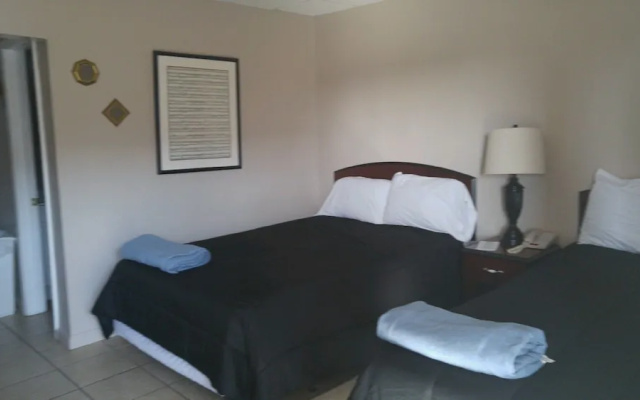 Nola Goula Inn & Suites