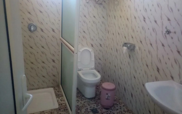 Honey Land Hotel