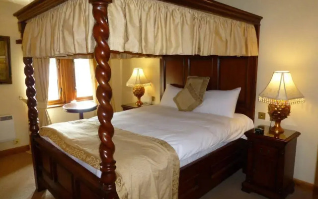 Camden Arms Hotel