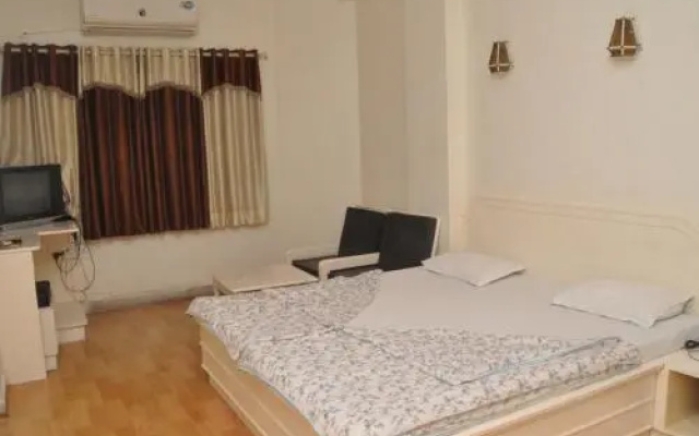 Vandana Hotel