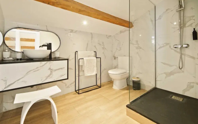 Bright Apartment - AC- 2P - Center of St Tropez