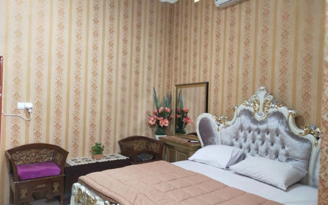 Naufal Residence Syariah by OYO