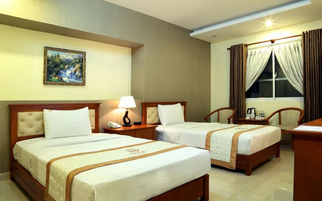 Regal Hotel