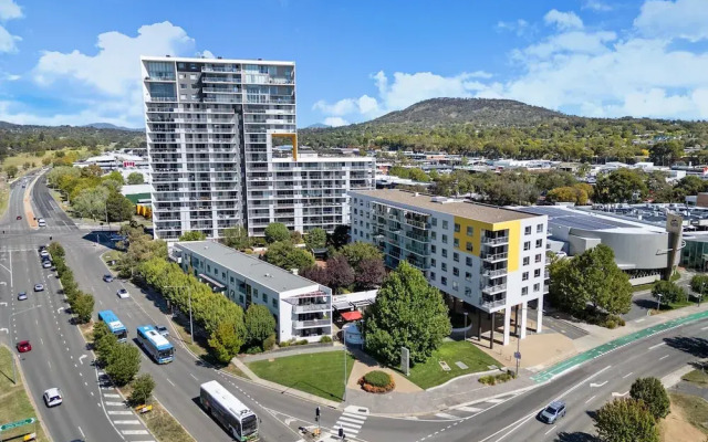 Comfortable 1-bed Apartment With Balcony