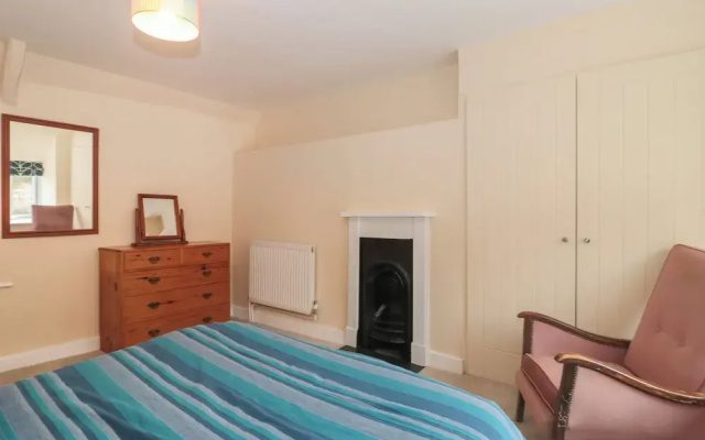 Holly Cottage