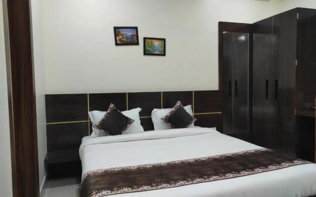 Hotel Paradise Inn