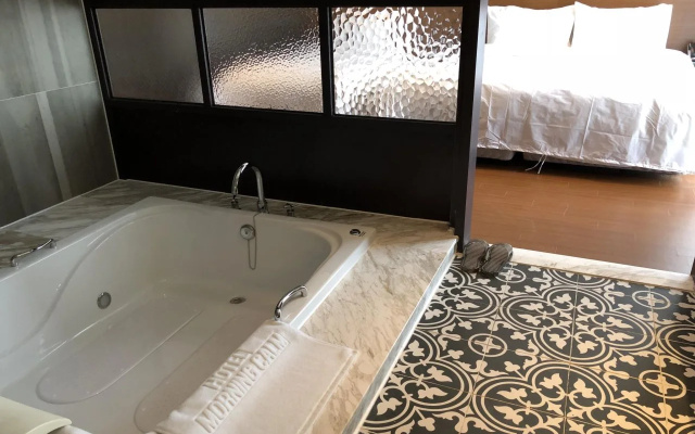 Hotel Morning Calm