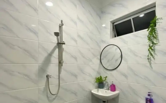 OYO Home 90711 Roses Villa