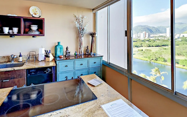 Waikiki Getaway - Studio Condo