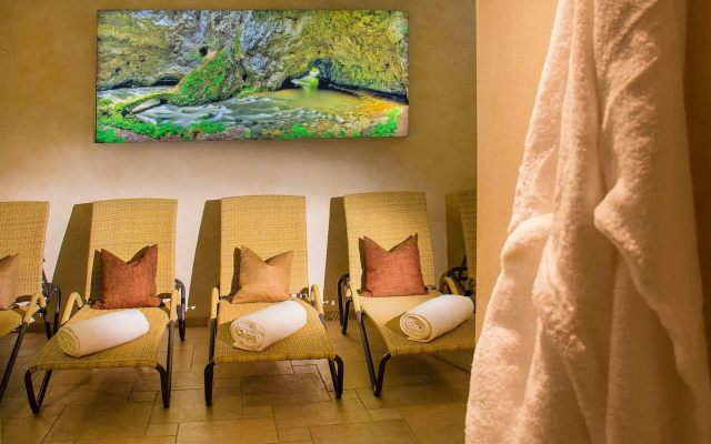 Cella Central Historic Boutique Hotel