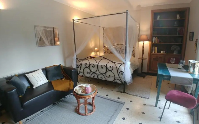 Charmant Studio a Nyons.