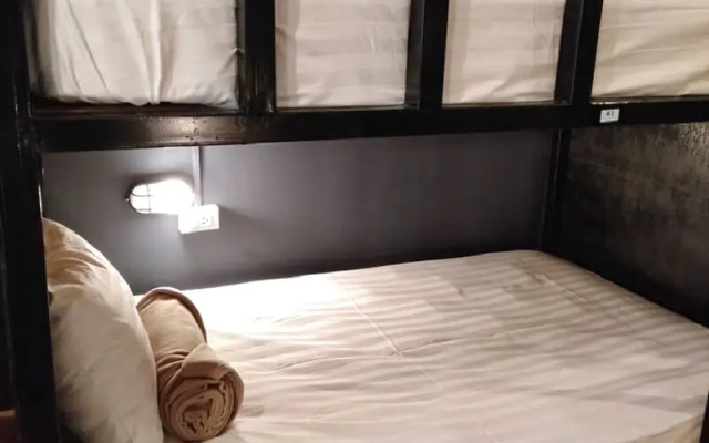 Bedcabin Hostel