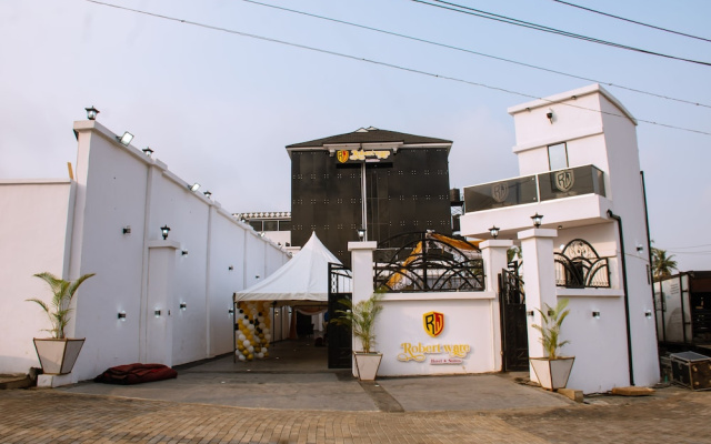 Robertware Hotel and Suites