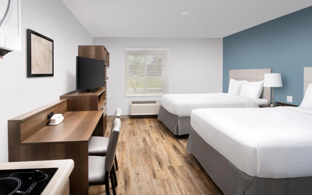 Woodspring Suites Deerfield Beach