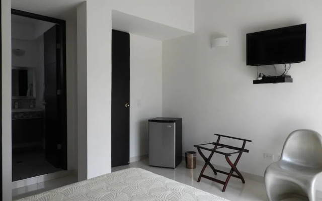 Lili House