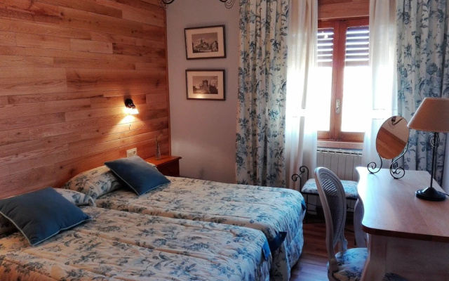 Casa Rural Los Halcones(CASA RURAL LOS HALCONES)