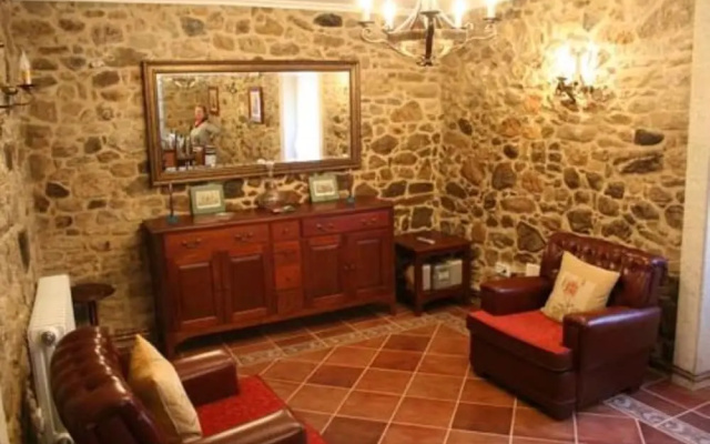 A Estrada 100126 6 Bedroom Holiday home By Mo Rentals