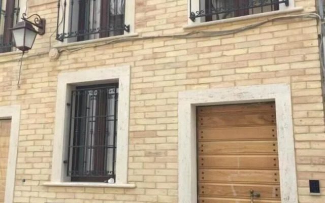 Domus Regina