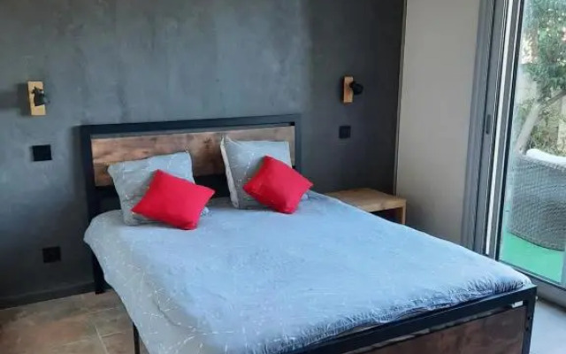 Rêves de vie Studio avec terrasse et parking privé